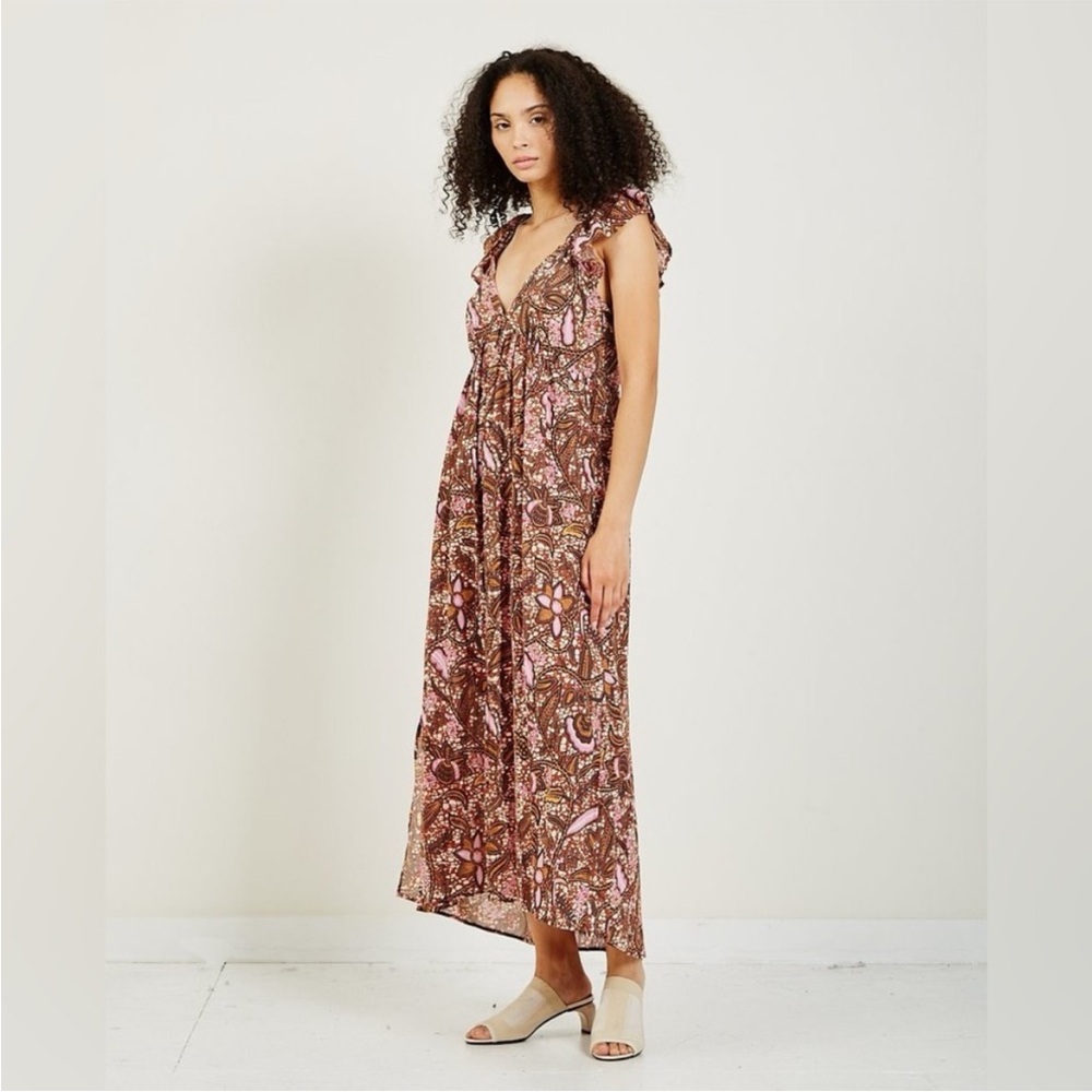 XiRENA Brown Paisley Maxi Dress with Pink Accents - Picture 2 of 7